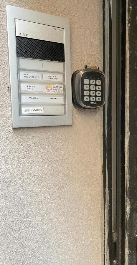 Casa Zinzuledda Cagliari Apartment Exterior photo